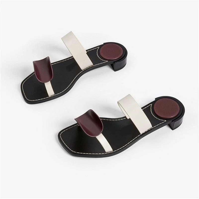 New Thick Heeled Shoes Women's Semicircular Heel Decorative Sandals Color Matching One Line Mid Heeled Shoes
New Thick Heeled Shoes Women's Semicircular Heel Decorative Sandals Color Matching One Line Mid Heeled Shoes