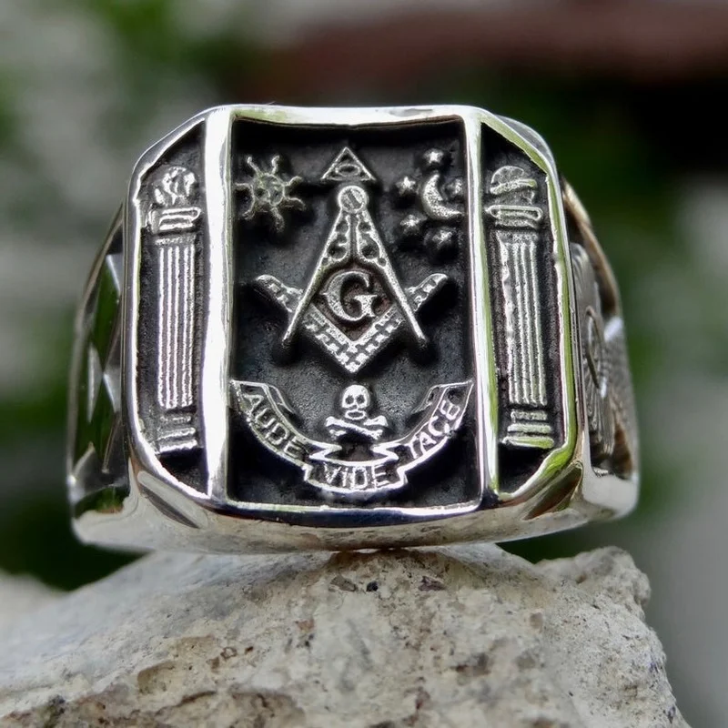 2023 Trend Retro Blackened Moon Sun Skull Punk Men's Ring Anel Masculino Cool Stuff Rings For Man Anillo Mens Jewellery Gothic
2023 Trend Retro Blackened Moon Sun Skull Punk Men's Ring Anel Masculino Cool Stuff Rings For Man Anillo Mens Jewellery Gothic
