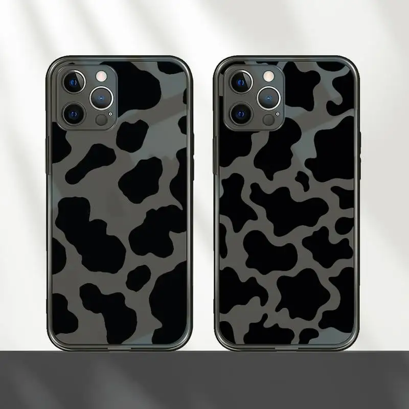 White Black Cow Symbol Pattern Print Phone Case Transparent for iPhone 7 8 11 12 se 2020 mini pro X XS XR MAX Plus 
White Black Cow Symbol Pattern Print Phone Case Transparent for iPhone 7 8 11 12 se 2020 mini pro X XS XR MAX Plus