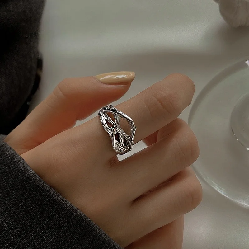 Fashion Jewelry Metal Ring Popular Design Silvery Plating Hot Selling Geometric Ring For Girl Fine Accessories
Fashion Jewelry Metal Ring Popular Design Silvery Plating Hot Selling Geometric Ring For Girl Fine Accessories