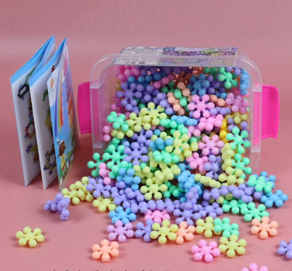 700PCS Puzzle Building Block Snowflake Children's Educational Toys for kids Gift Girl Toys DIY Baby toy Assembling Bricks toy
700PCS Puzzle Building Block Snowflake Children's Educational Toys for kids Gift Girl Toys DIY Baby toy Assembling Bricks toy