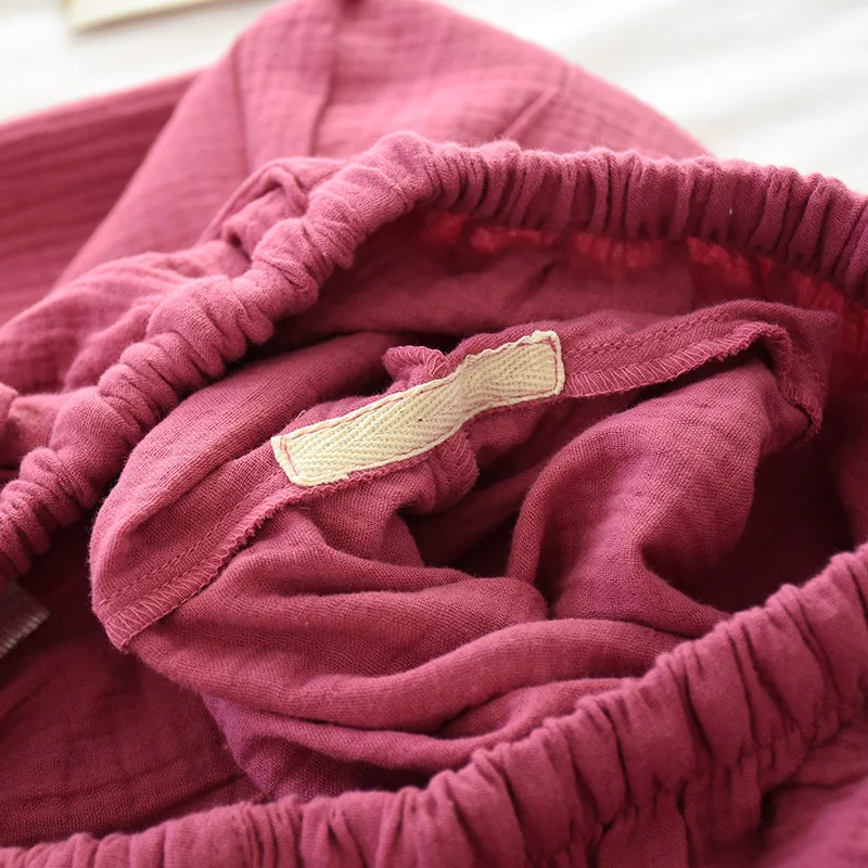 2021 summer new couple 100% cotton crepe cloth pants large size loose home pants multicolor men's cropped pants women's shorts 
2021 summer new couple 100% cotton crepe cloth pants large size loose home pants multicolor men's cropped pants women's shorts