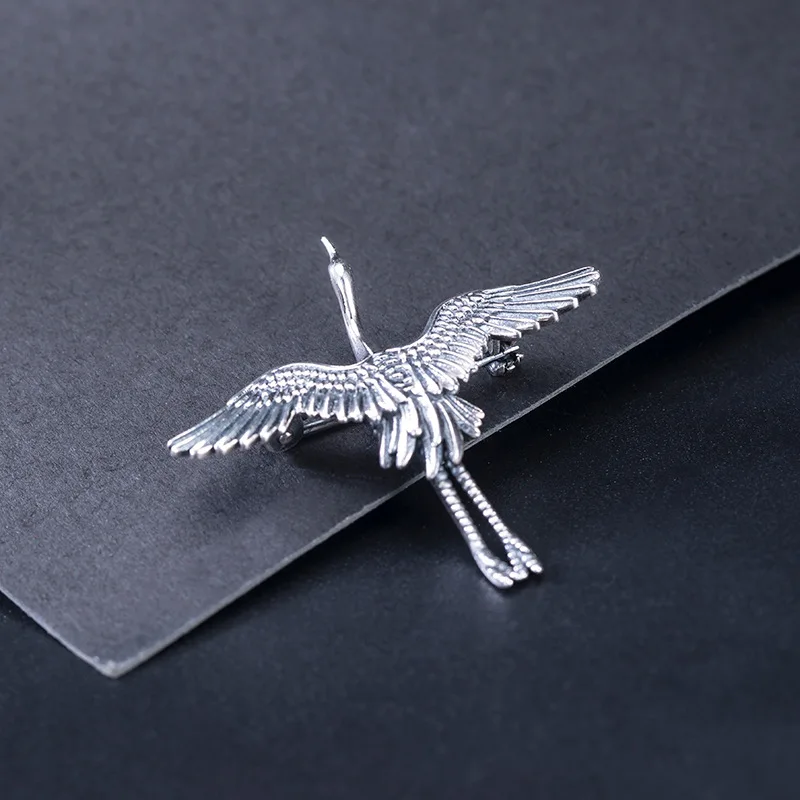 S925 Silver Retro Ethnic Style Vivid Flying Crane Chic Brooches for Women and Men Thai Silver Bird Collar Pin Clothing Jewelry
S925 Silver Retro Ethnic Style Vivid Flying Crane Chic Brooches for Women and Men Thai Silver Bird Collar Pin Clothing Jewelry