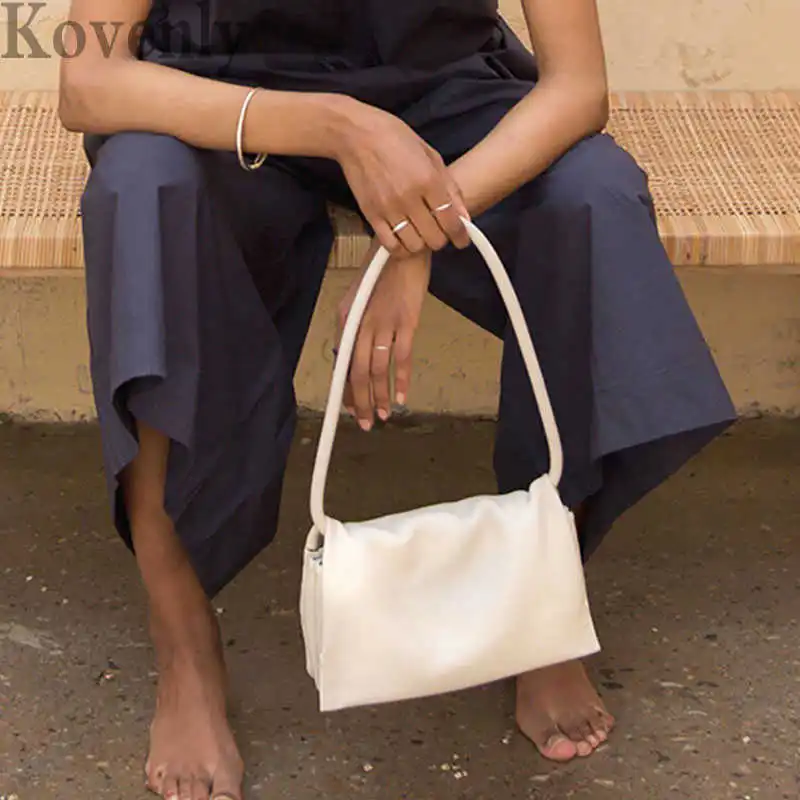 Vintage Armpit Shoulder Bag Women Soft Leather Clutches Fashion Multi Layer Pocket Mini Handbag And Purse Solid Color Lady Totes
Vintage Armpit Shoulder Bag Women Soft Leather Clutches Fashion Multi Layer Pocket Mini Handbag And Purse Solid Color Lady Totes