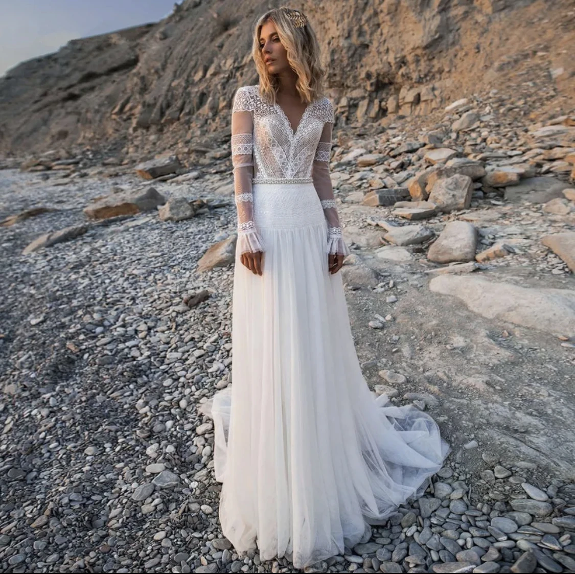 Bohemian Wedding Dress A-Line Long Sleeve Lace Embroidery Pearls Sashes Button Sweep Train Princess Bride Gown Vestidos De Noiva
Bohemian Wedding Dress A-Line Long Sleeve Lace Embroidery Pearls Sashes Button Sweep Train Princess Bride Gown Vestidos De Noiva