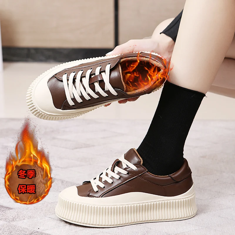 Кроссовки женские на шнуровке, низкие кеды, повседневная спортивная обувь на платформе, зимний сезон 2021
Кроссовки женские на шнуровке, низкие кеды, повседневная спортивная обувь на платформе, зимний сезон 2021