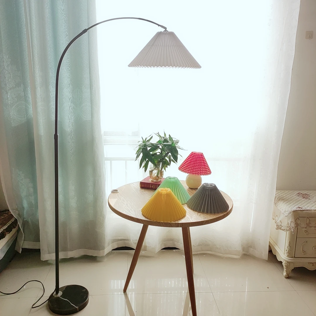 Xianfan new 110V-220V Japanese style vintage lampshade black metal can be raised and shrunk vibrancy floor lamp night light
Xianfan new 110V-220V Japanese style vintage lampshade black metal can be raised and shrunk vibrancy floor lamp night light