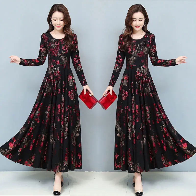 Spring Floral Print Velvet Maxi Dress Women Elegant Slim High Waist Party Dress Plus Size 4XL Vintage Long Sleeve A-Line dresses
Spring Floral Print Velvet Maxi Dress Women Elegant Slim High Waist Party Dress Plus Size 4XL Vintage Long Sleeve A-Line dresses