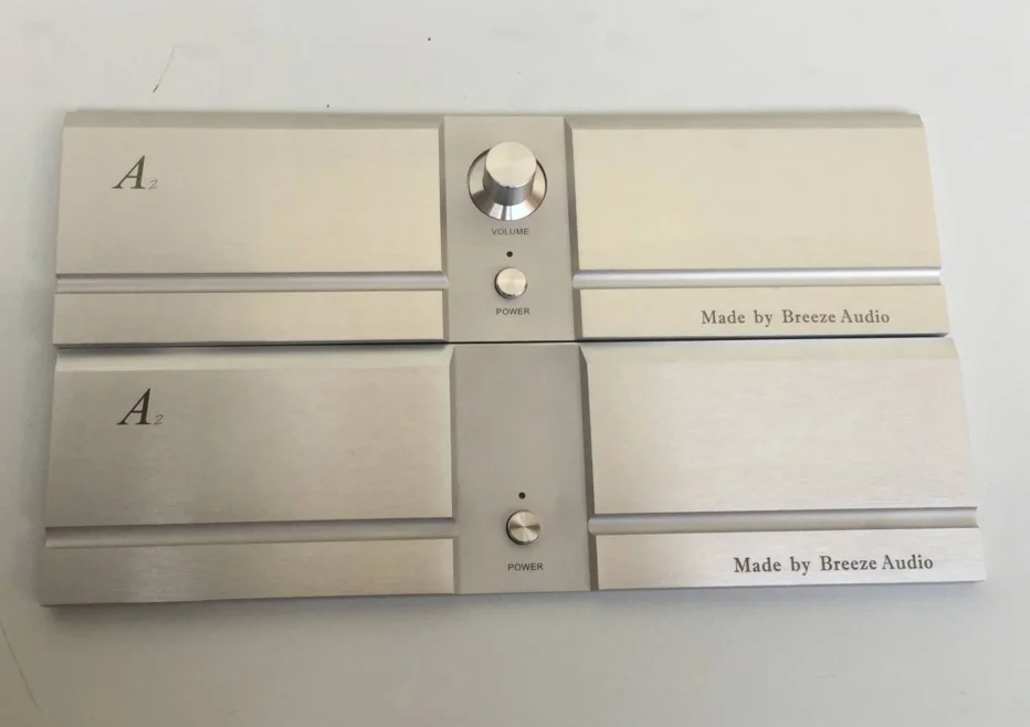 Full aluminum DIY BZ4312 A2 silver power amplifier chassis class A enclosure big heatsink HIFI box
Full aluminum DIY BZ4312 A2 silver power amplifier chassis class A enclosure big heatsink HIFI box