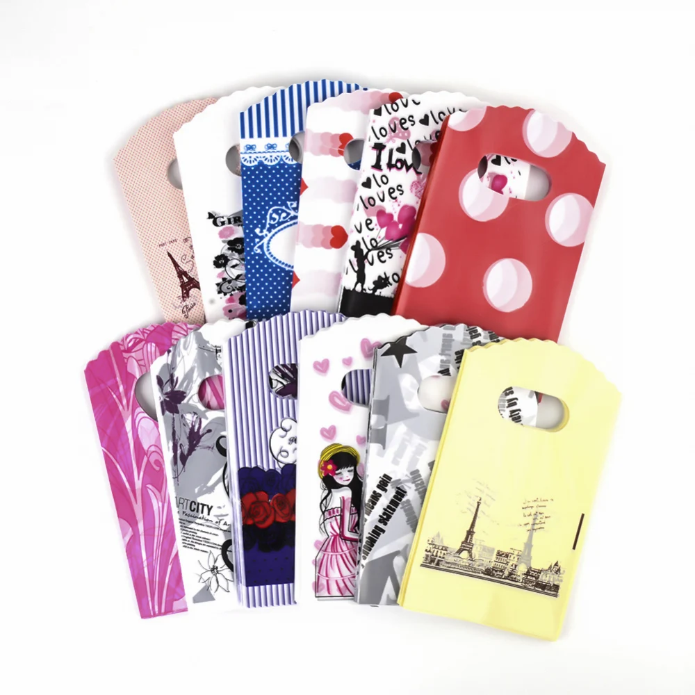 500pcs 15x9cm Random Mixed Plastic Bags Candy Bag Handle Jewelry Gift Bags Snack Cookies Wedding Birthday Party Christmas
500pcs 15x9cm Random Mixed Plastic Bags Candy Bag Handle Jewelry Gift Bags Snack Cookies Wedding Birthday Party Christmas