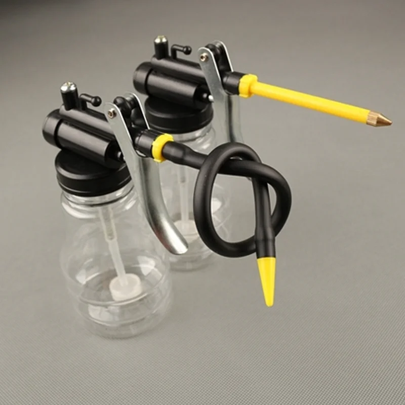 New 250ML Transparent High Pressure Pump Oiler Lubrication Oil Can Plastic Machine Oiler Grease Oil Pot C66
New 250ML Transparent High Pressure Pump Oiler Lubrication Oil Can Plastic Machine Oiler Grease Oil Pot C66