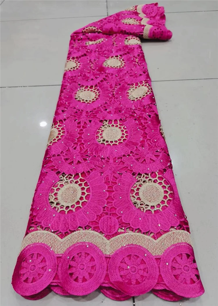 2021Skin Friendly Classic Grade Guipure Lace with Stones Embroidery African Cord Fabric For Wedding Dress NN935-V
2021Skin Friendly Classic Grade Guipure Lace with Stones Embroidery African Cord Fabric For Wedding Dress NN935-V