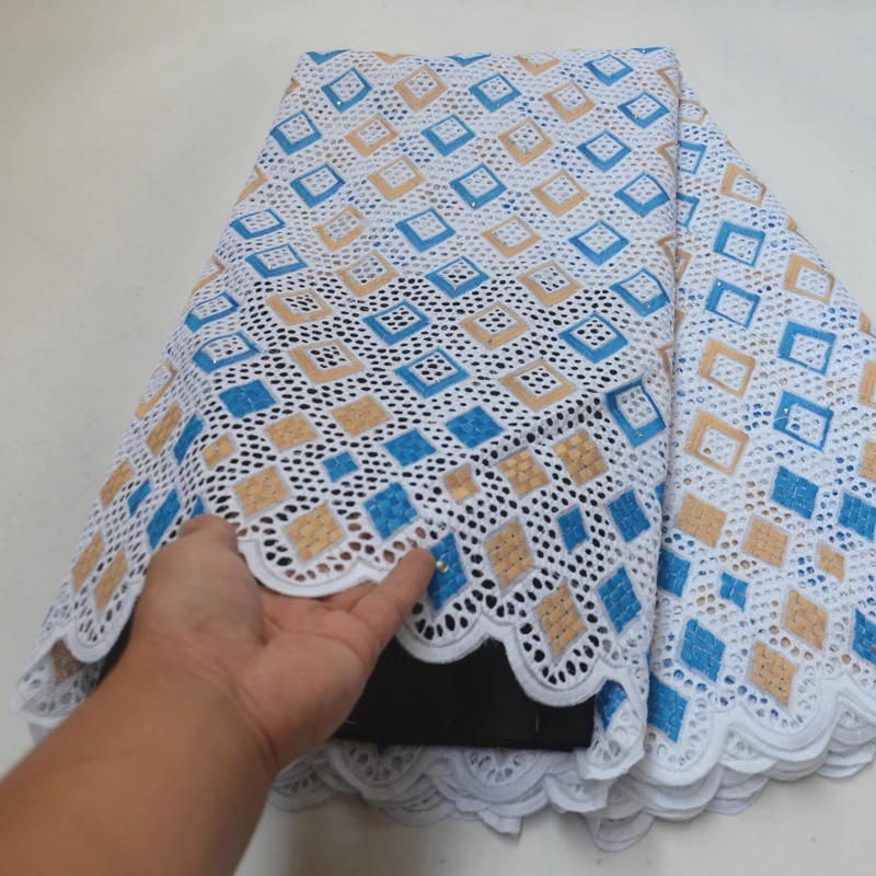 New African Lace Fabric Nigeria Water Soluble Lace With Stones And High Quality Cord Embroidery 5/Yards Wedding dresses
New African Lace Fabric Nigeria Water Soluble Lace With Stones And High Quality Cord Embroidery 5/Yards Wedding dresses