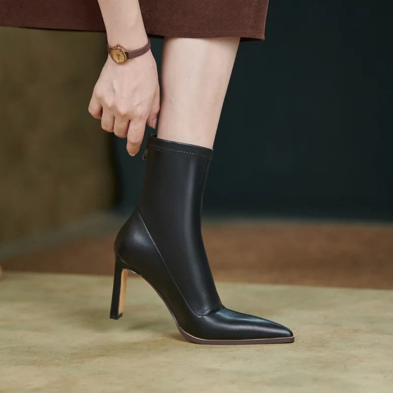 Короткие ботинки 2021, Модные Остроносые Новые осенне-зимние универсальные привлекательные женские удобные ботинки на толстом высоком каблу... 
Короткие ботинки 2021, Модные Остроносые Новые осенне-зимние универсальные привлекательные женские удобные ботинки на толстом высоком каблу...