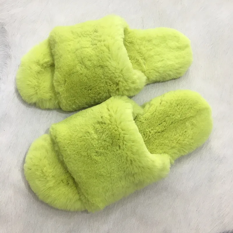2021 New Women's Slippers Simple And Atmospheric Fur Slippers Selected High-Quality Wool Slippers Design Logo Can Be Customized 
2021 New Women's Slippers Simple And Atmospheric Fur Slippers Selected High-Quality Wool Slippers Design Logo Can Be Customized