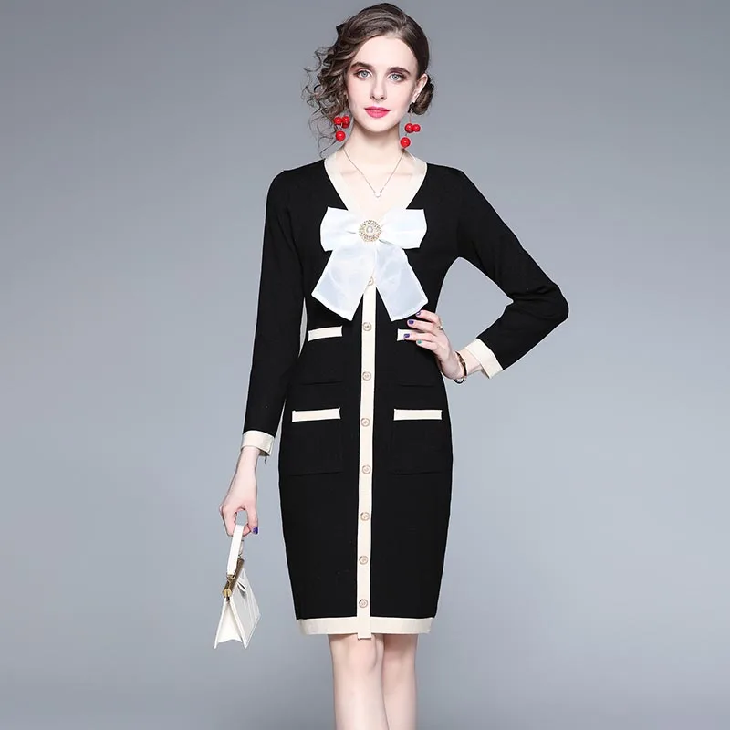 Women Elegant Contrast Elastic Knitted Dresses Runway V Neck Long Sleeve Slim Fashion Beaded Bow High Waist Sweater Dress
Women Elegant Contrast Elastic Knitted Dresses Runway V Neck Long Sleeve Slim Fashion Beaded Bow High Waist Sweater Dress