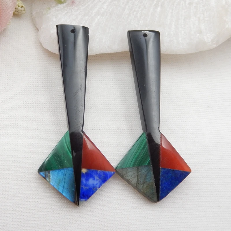 Natural Gemstone Labradorite,Obsidian,Malachite,Lapis Lazuli intarsia fashion Woman Earrings,Popular jewelry,50x20x4mm9g
Natural Gemstone Labradorite,Obsidian,Malachite,Lapis Lazuli intarsia fashion Woman Earrings,Popular jewelry,50x20x4mm9g