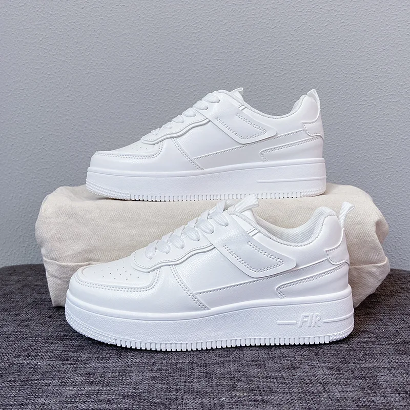 2021 Ins Women Sneakers Real Leather Fashion Flats Shoes Woman Cross Strap Casual Daily Spring Lady Footwear Size 35-40
2021 Ins Women Sneakers Real Leather Fashion Flats Shoes Woman Cross Strap Casual Daily Spring Lady Footwear Size 35-40