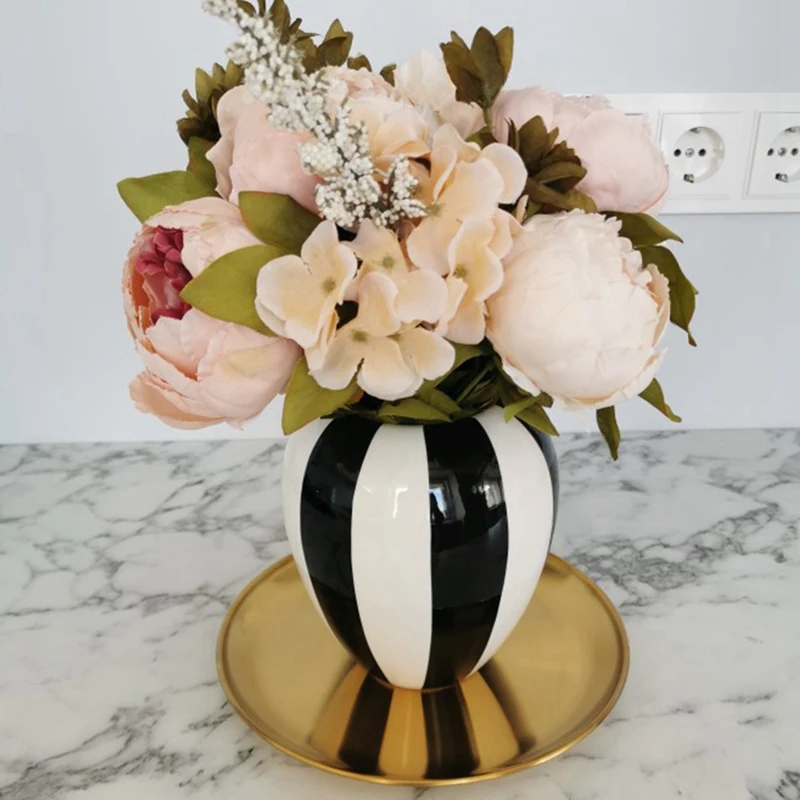 Dinner Plates European Style Dessert Plate Kitchen Serving Dishes Salad Round Plate Cake Tray Western Steak Round Tray 
Dinner Plates European Style Dessert Plate Kitchen Serving Dishes Salad Round Plate Cake Tray Western Steak Round Tray