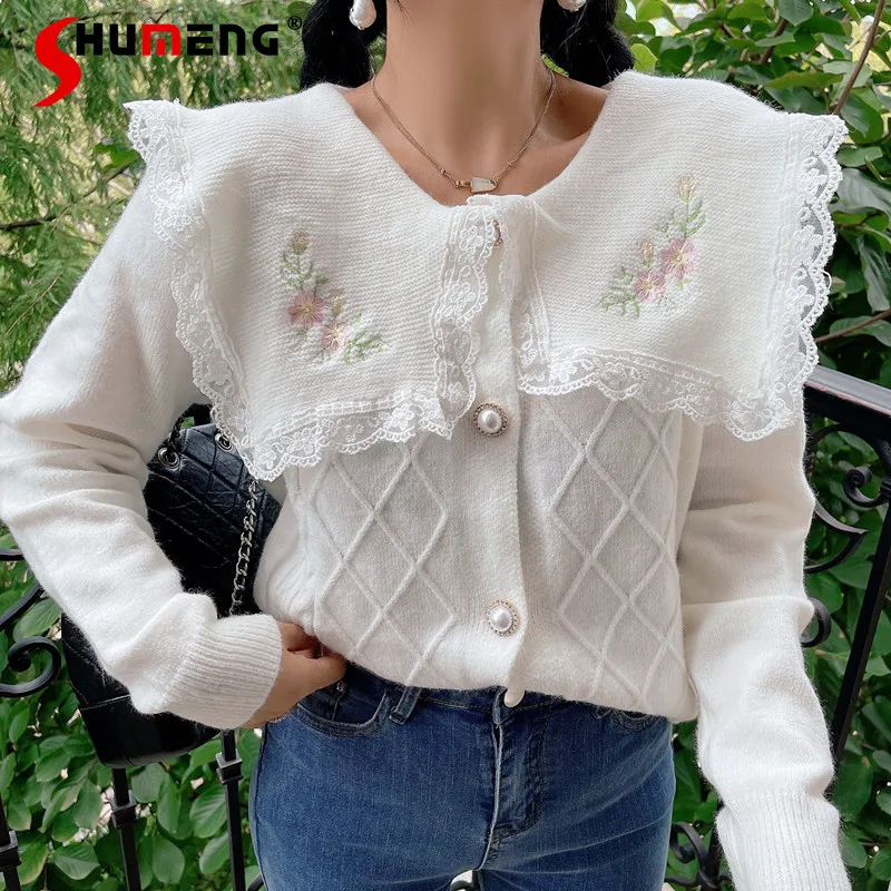 2021 Autumn New Female Australian Embroidered Flower Lace Knitted Top Women's Fashion Large Lapel Girlish Fairy Sweater Cardigan
2021 Autumn New Female Australian Embroidered Flower Lace Knitted Top Women's Fashion Large Lapel Girlish Fairy Sweater Cardigan