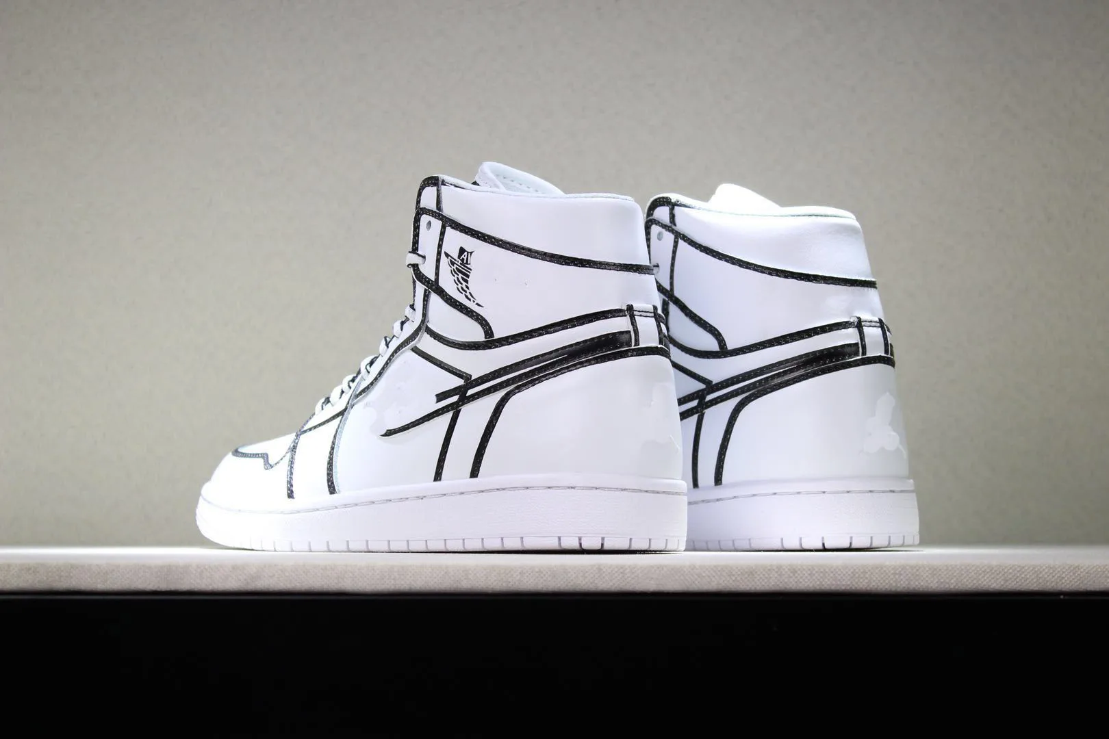 2021 New Men Women White 1 High OG AA3834-101 1s I Basketball Sports Retro Off Sneakers Best Quality
2021 New Men Women White 1 High OG AA3834-101 1s I Basketball Sports Retro Off Sneakers Best Quality