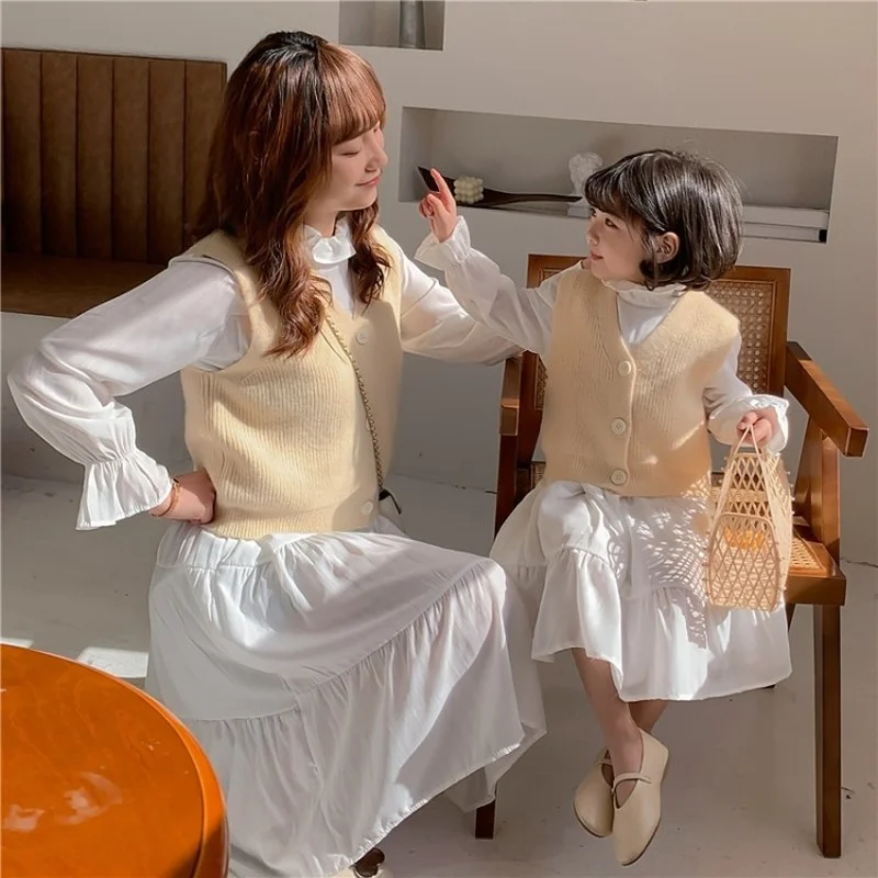 2021 Family Matching Outfits Cardigan Vest French Dress 2-piece Clothing Set Baby Girls Clothes Elegant Mom and Daughter Dress
2021 Family Matching Outfits Cardigan Vest French Dress 2-piece Clothing Set Baby Girls Clothes Elegant Mom and Daughter Dress