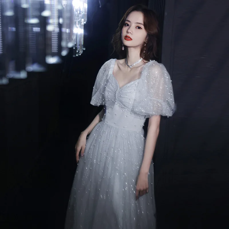 Robe De Soirée Longue Femme Fashion Square Collar Puff Short Sleeve Women Evening Dresses Elegant Silver Gray Beading Prom Gowns
Robe De Soirée Longue Femme Fashion Square Collar Puff Short Sleeve Women Evening Dresses Elegant Silver Gray Beading Prom Gowns