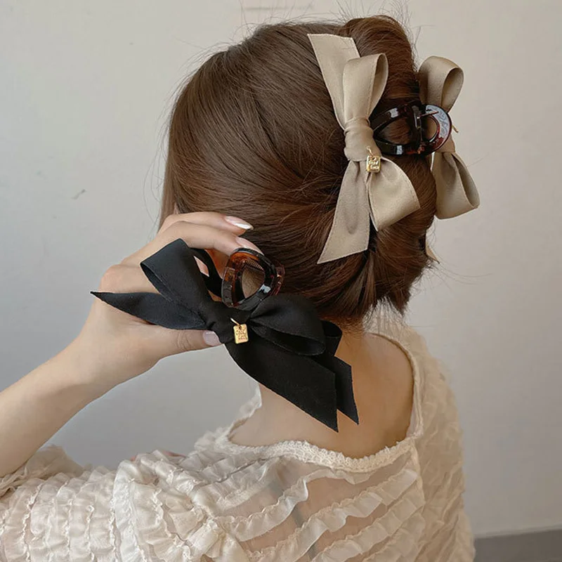 New Women Elegant Bow Hair Claws For Girls Large Grab Clips Shark Clip Headdress Hairstyle Makeup Fashion Hair Accessories
New Women Elegant Bow Hair Claws For Girls Large Grab Clips Shark Clip Headdress Hairstyle Makeup Fashion Hair Accessories