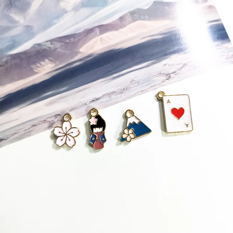 10 шт. Милая японская девушка Mount Fuji Flower Charm для ювелирных изделий серьги ожерелье браслет Изготовление ювелирных изделий Аксессуары фурниту...
10 шт. Милая японская девушка Mount Fuji Flower Charm для ювелирных изделий серьги ожерелье браслет Изготовление ювелирных изделий Аксессуары фурниту...