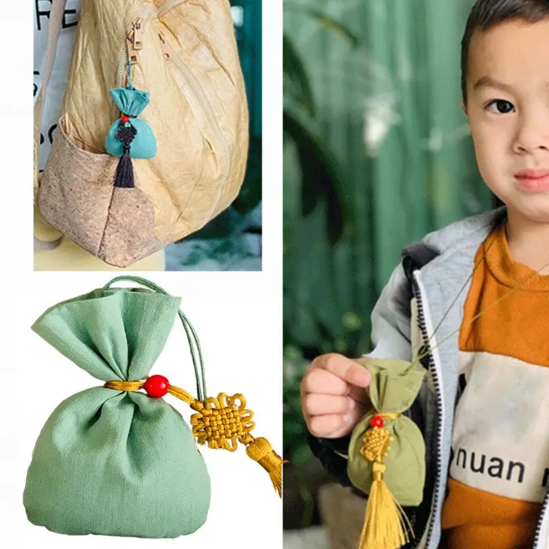 Herbal Extracts Cotton Sachet Bag with Chinese Knot Style Drawstring Rope Fragrance Sachets for Car Home Room
Herbal Extracts Cotton Sachet Bag with Chinese Knot Style Drawstring Rope Fragrance Sachets for Car Home Room