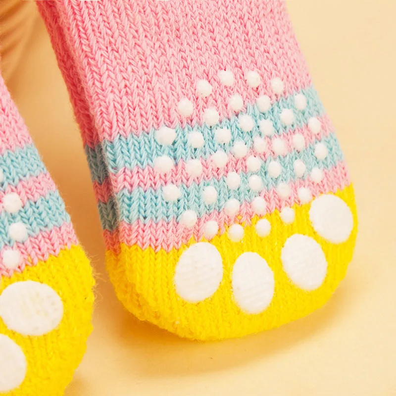 4Pcs Warm Puppy Dog Shoes Soft Acrylic Pet Knits Socks Cute Cartoon Anti Slip Skid Socks For Small Dogs Pet Products
4Pcs Warm Puppy Dog Shoes Soft Acrylic Pet Knits Socks Cute Cartoon Anti Slip Skid Socks For Small Dogs Pet Products