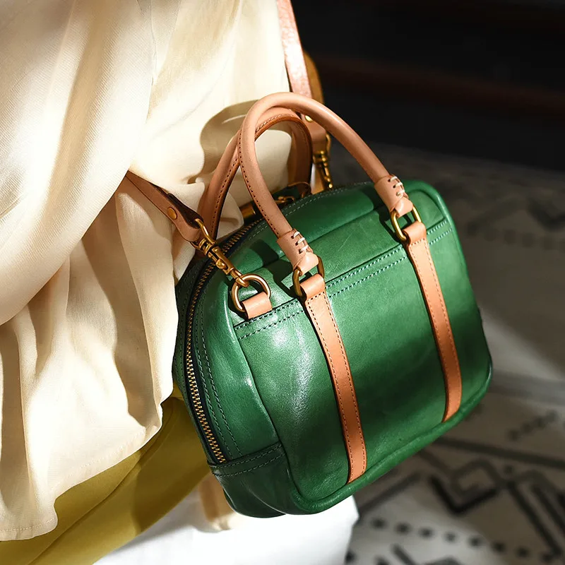 Retro women's genuine leather shoulder bag all-match literary small square bag head layer cowhide shoulder Messenger handbag
Retro women's genuine leather shoulder bag all-match literary small square bag head layer cowhide shoulder Messenger handbag