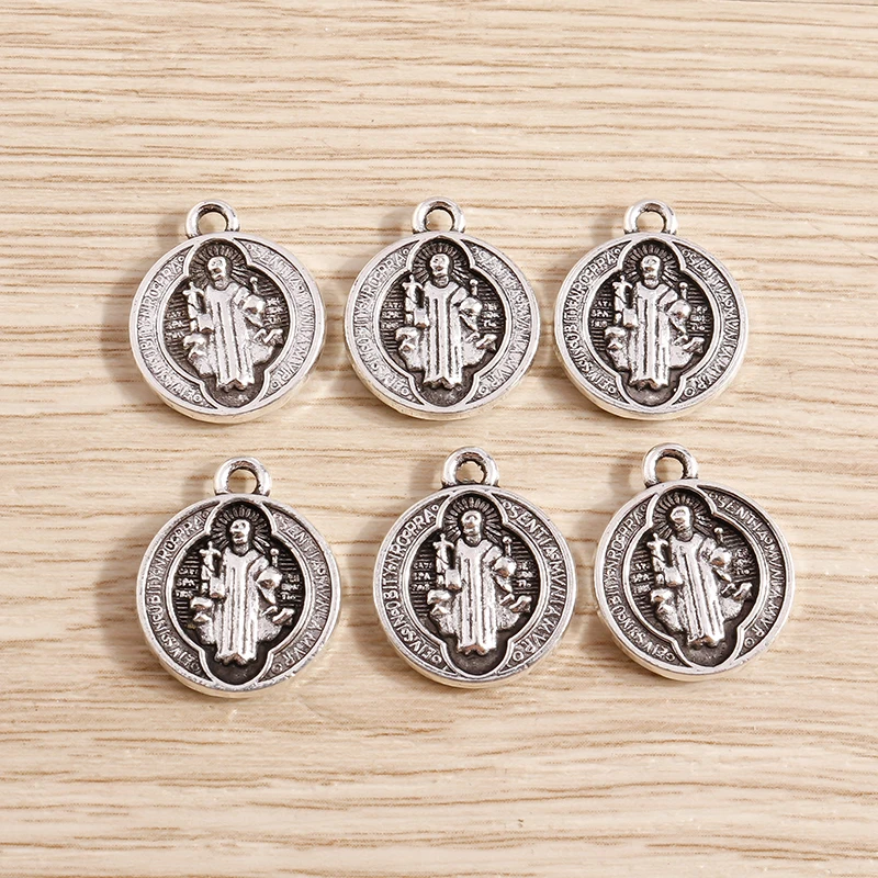 Винтажные подвески из сплава серебряного цвета для портрета, 20 шт., 14*17 мм, для изготовления ювелирных изделий, висячие серьги, подвески, ожер...
Винтажные подвески из сплава серебряного цвета для портрета, 20 шт., 14*17 мм, для изготовления ювелирных изделий, висячие серьги, подвески, ожер...