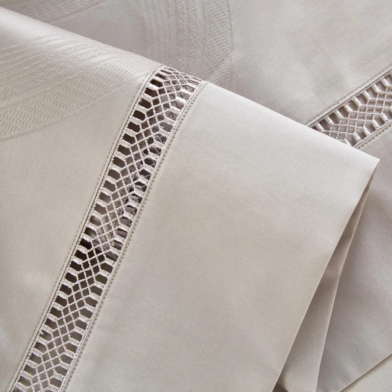 Premium Egyptian Cotton Jacquard Duvet Cover set Luxury Extra King US Queen King 4/6Pcs Bedding set Comforter Cover Bed sheet
Premium Egyptian Cotton Jacquard Duvet Cover set Luxury Extra King US Queen King 4/6Pcs Bedding set Comforter Cover Bed sheet