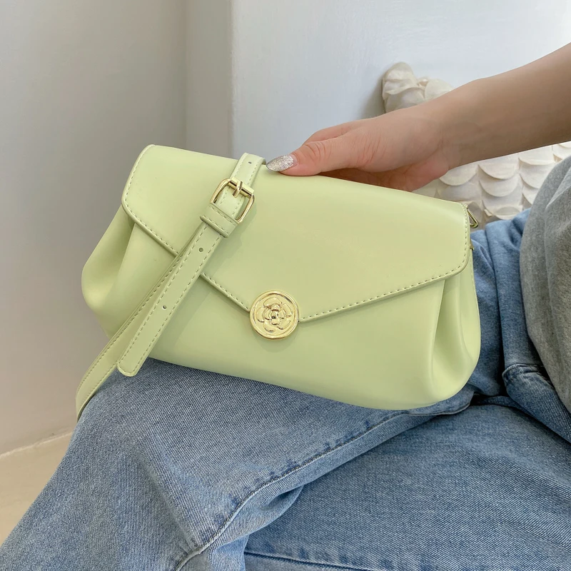 Small Flap Crossbody Bags for Women Luxury Soft Leather Shoulder Bag 2021 Chain Messenger Bag Ladies Brand Designer Handbags Sac
Small Flap Crossbody Bags for Women Luxury Soft Leather Shoulder Bag 2021 Chain Messenger Bag Ladies Brand Designer Handbags Sac