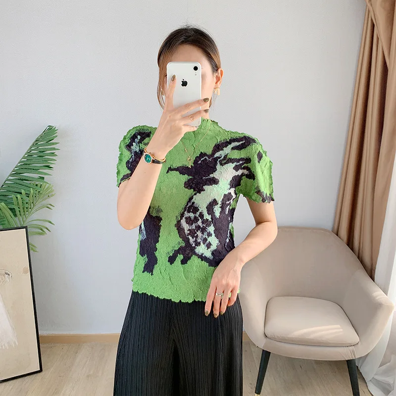 

Miyake designer ladies fashion pleated summer print T-shirt loose embossed large size short-sleeved top bottoming