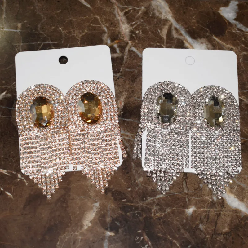 Boutique 2Colors Shiny Rhinestone Tassel Dangle Earrings For Women Jewelry Fashion Show Ladys' Statement Earrings Accessories
Boutique 2Colors Shiny Rhinestone Tassel Dangle Earrings For Women Jewelry Fashion Show Ladys' Statement Earrings Accessories