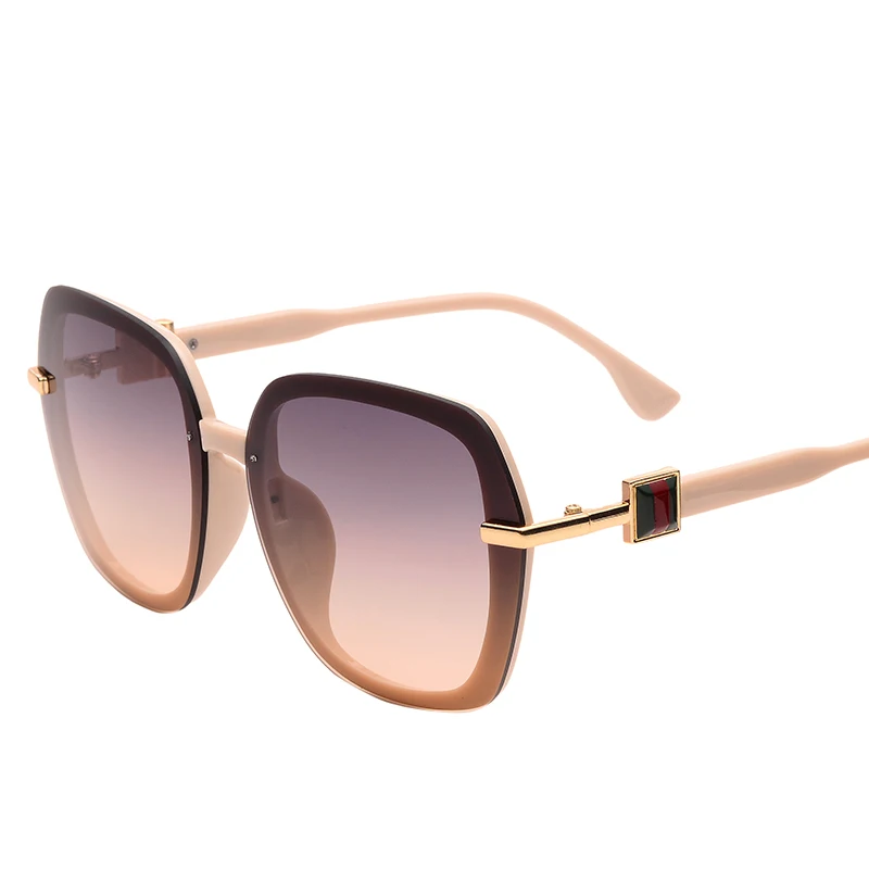2021 Large Frame fashion Sunglasses Women Luxury Brand Designer Oversized Eyeglasses Vintage Gradient Lens Sun Glasses UV400
2021 Large Frame fashion Sunglasses Women Luxury Brand Designer Oversized Eyeglasses Vintage Gradient Lens Sun Glasses UV400