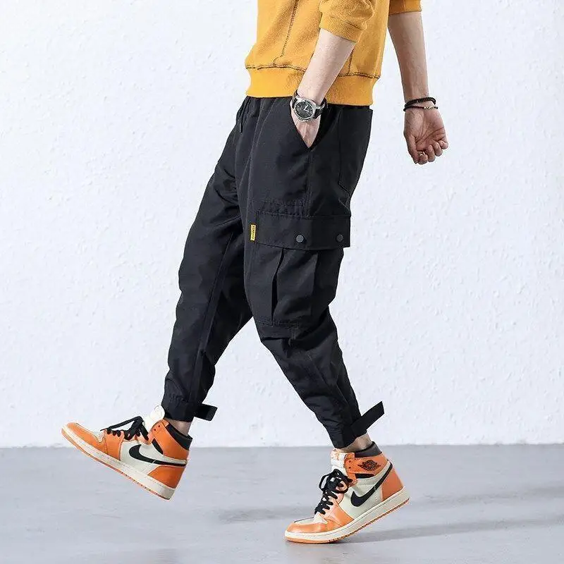 Cargo Pants For Men 2020 Fashoin Man Streetwear Joogers Pants Black Sweatpants Male Hiphop Multi Pockets Trousers Overalls
Cargo Pants For Men 2020 Fashoin Man Streetwear Joogers Pants Black Sweatpants Male Hiphop Multi Pockets Trousers Overalls