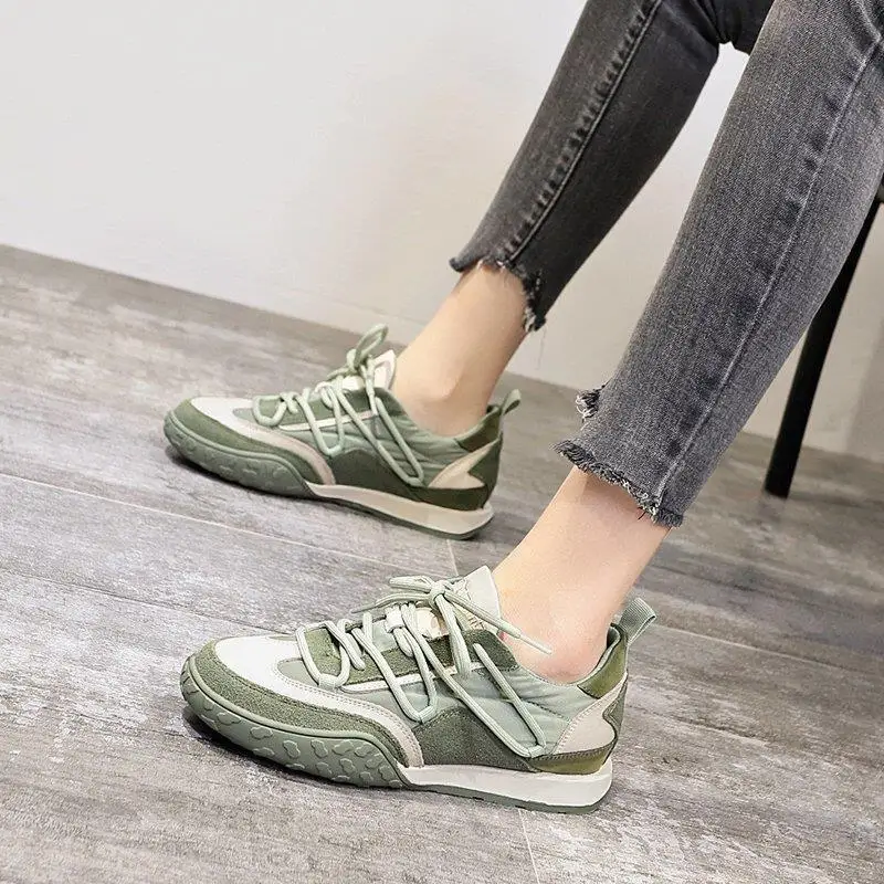 Designer Casual Shoes Women Sneakers Fashion 2021 Autumn Outdoor Walking Sneakers Lace Up Comfortable Flat Shoes Chunkyshoes
Designer Casual Shoes Women Sneakers Fashion 2021 Autumn Outdoor Walking Sneakers Lace Up Comfortable Flat Shoes Chunkyshoes