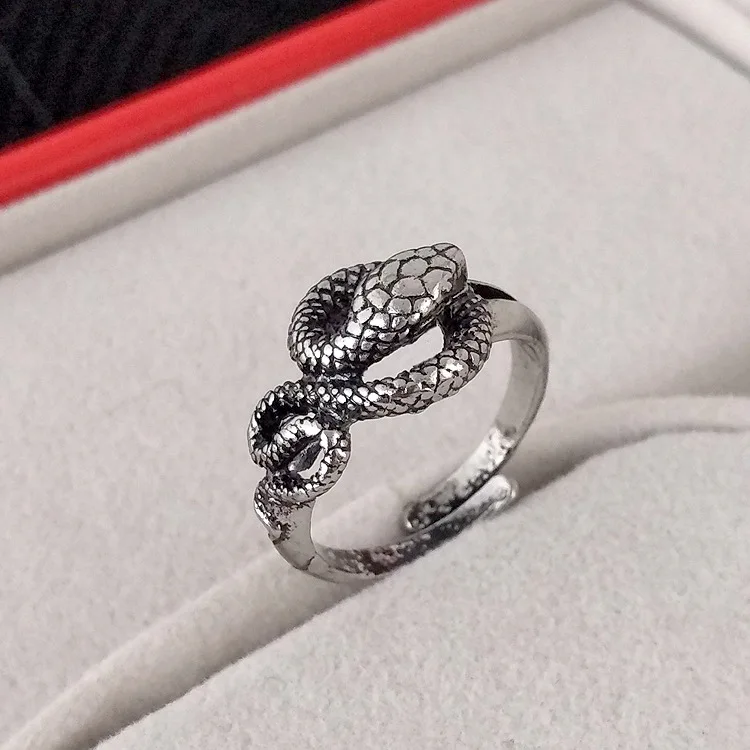 1 Piece Exotic accessories New Retro Punk Exaggerated Spirit Snake Ring Fashion Personality Stereoscopic Adjustable Ring Jewelry
1 Piece Exotic accessories New Retro Punk Exaggerated Spirit Snake Ring Fashion Personality Stereoscopic Adjustable Ring Jewelry