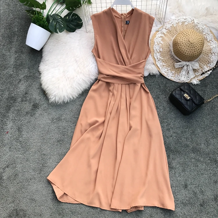 Женское винтажное платье до колена, элегантное платье цвета хаки, голубого, красного, розового цвета с поясом и V-образным вырезом, приталенн...
Женское винтажное платье до колена, элегантное платье цвета хаки, голубого, красного, розового цвета с поясом и V-образным вырезом, приталенн...