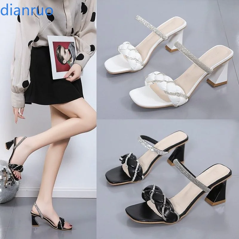 Sandals women 2021 new summer fashion design sense rhinestone word with thick heel high heel sandals furry slides for women
Sandals women 2021 new summer fashion design sense rhinestone word with thick heel high heel sandals furry slides for women