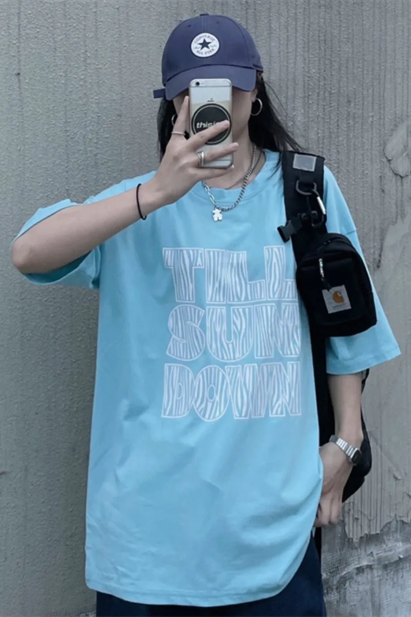 Short-sleeved T-shirt female 2021 new summer Korean version of ins simple letter printing student round neck loose top tide
Short-sleeved T-shirt female 2021 new summer Korean version of ins simple letter printing student round neck loose top tide