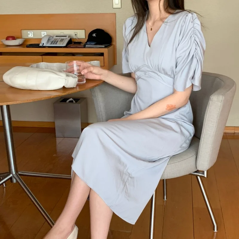 2021 New Women Summer V Neck Elegant Folds Long Dress Sashes Slim Waist Puff Sleeve Pullover Maxi Sundress
2021 New Women Summer V Neck Elegant Folds Long Dress Sashes Slim Waist Puff Sleeve Pullover Maxi Sundress