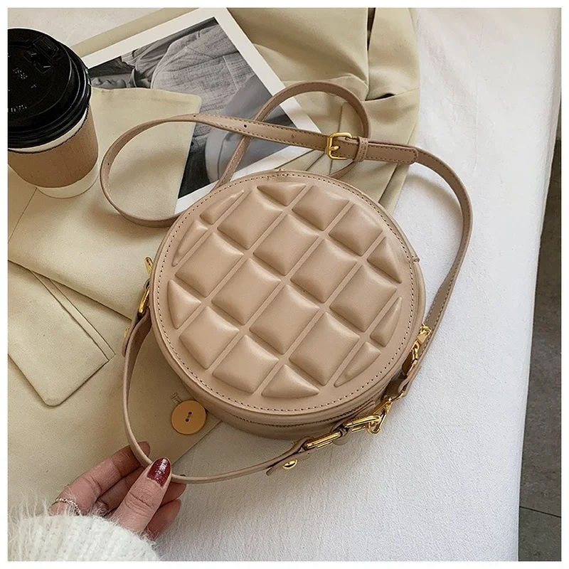 Xiaoxiangfeng 2021 New Mini Small Round Bag Fashion Handbag Shoulder Bag Retro Messenger Bag
Xiaoxiangfeng 2021 New Mini Small Round Bag Fashion Handbag Shoulder Bag Retro Messenger Bag