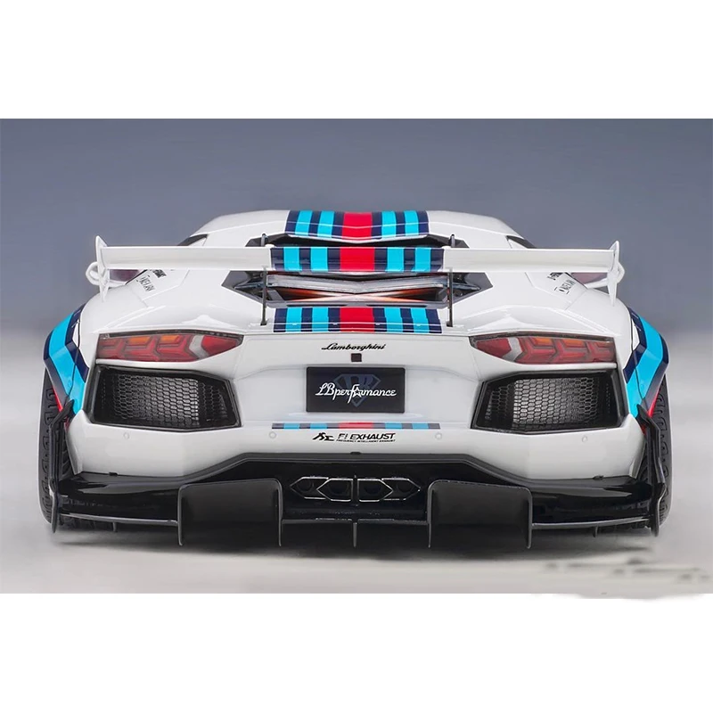 New Quality 1/18 Lamborghini AVENTADOR LB WORKS wide-body car model car model Collect toys, Children's toys, Decorative toys
New Quality 1/18 Lamborghini AVENTADOR LB WORKS wide-body car model car model Collect toys, Children's toys, Decorative toys