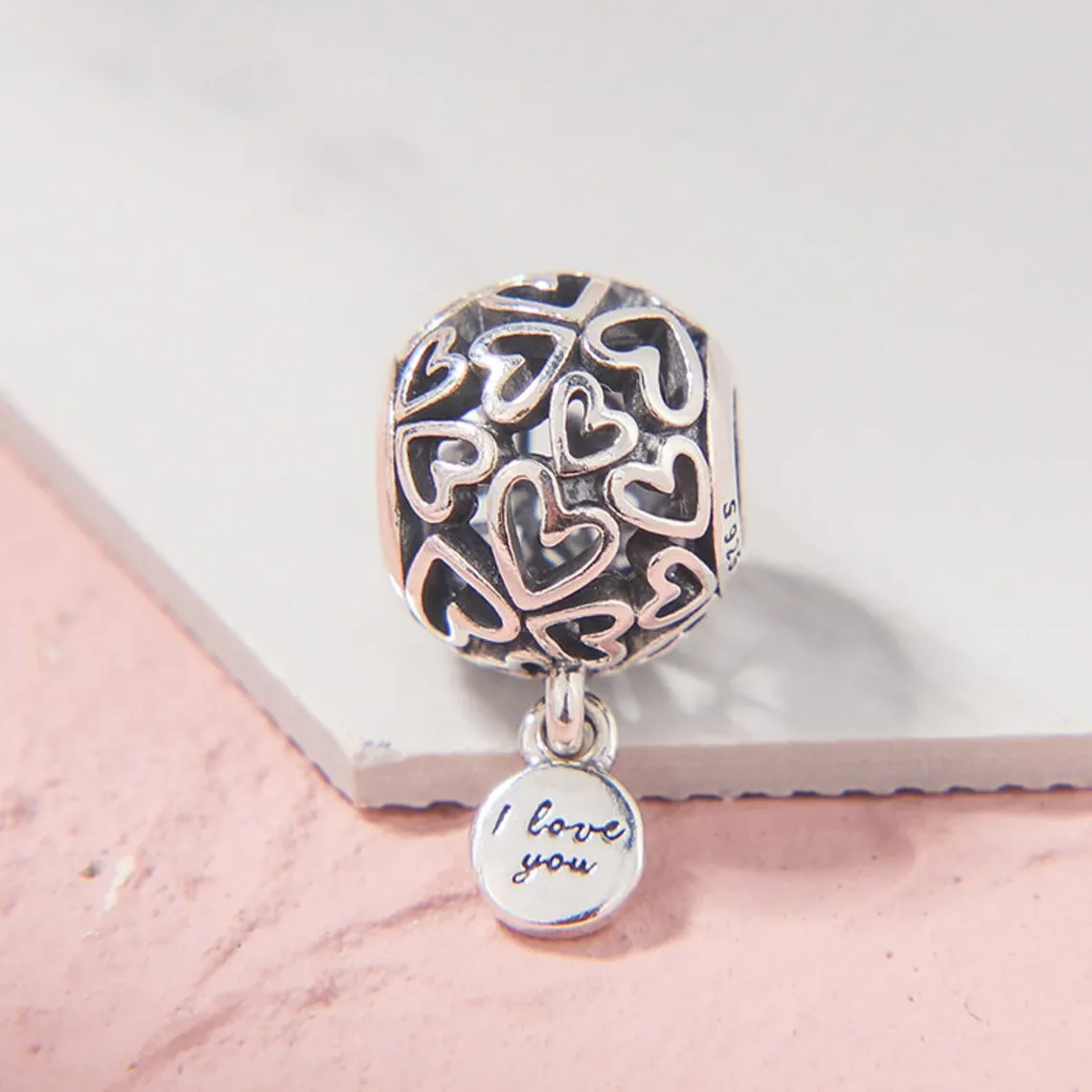 925 Sterling Silver Openwork Love Hearts Charm Bead Fits All European Pandora Jewelry Bracelets Necklaces
925 Sterling Silver Openwork Love Hearts Charm Bead Fits All European Pandora Jewelry Bracelets Necklaces