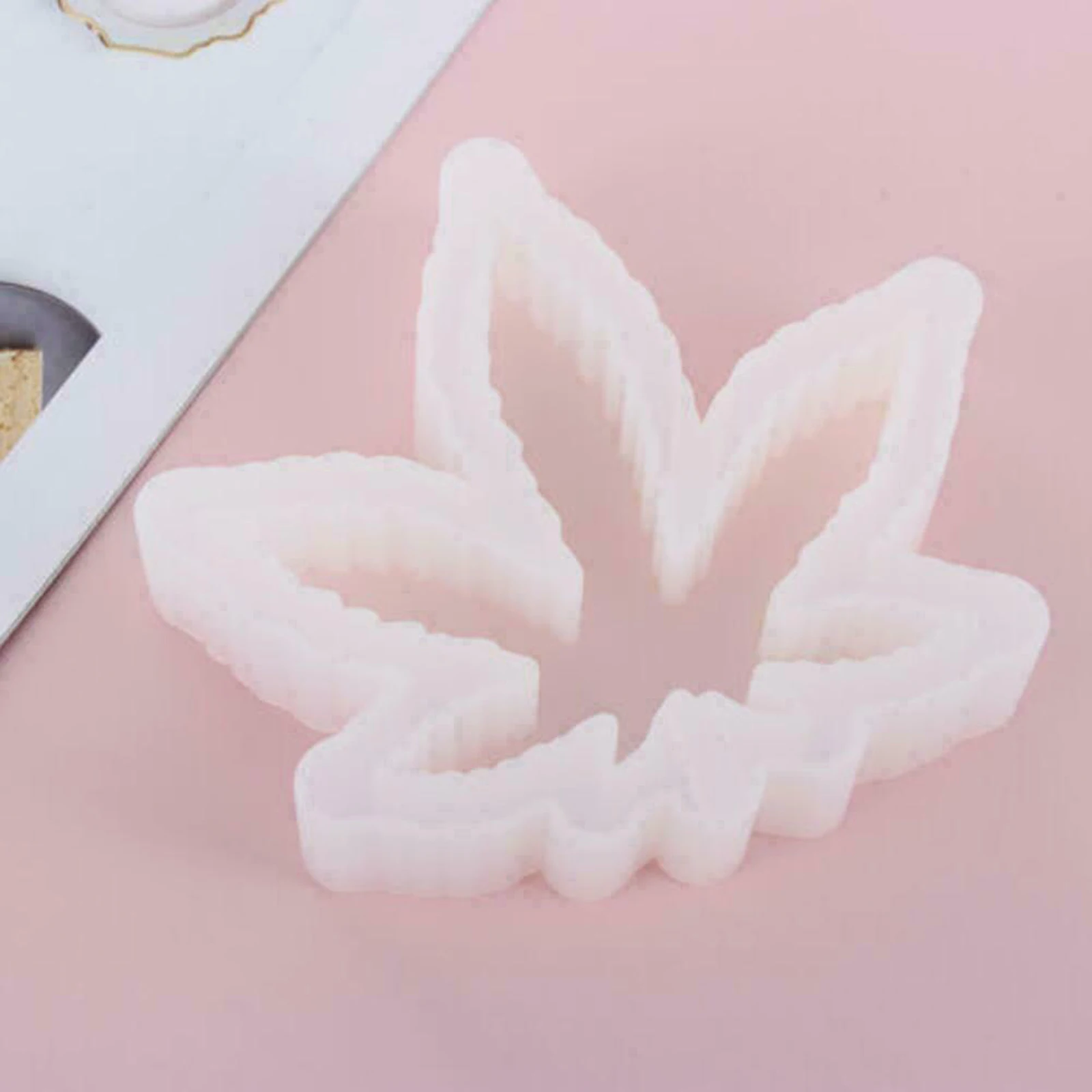 Maple Leaf DIY Craft Ashtray Storage Box Cup Pad Home Ornament Crystal Mirror Handmade UV Epoxy Resin Silicone Mold Decor Tool
Maple Leaf DIY Craft Ashtray Storage Box Cup Pad Home Ornament Crystal Mirror Handmade UV Epoxy Resin Silicone Mold Decor Tool
