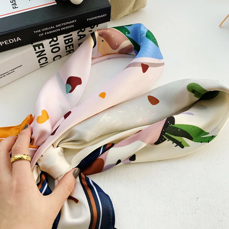 2021 Silk Scarf Women Neck Hair Foulard Square Small new Headband Fashion Print Neckerchief Scarves Bandana Shawls and Wraps
2021 Silk Scarf Women Neck Hair Foulard Square Small new Headband Fashion Print Neckerchief Scarves Bandana Shawls and Wraps